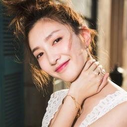 女明星資訊,揭秘女明星們的時尚風(fēng)采與幕后故事